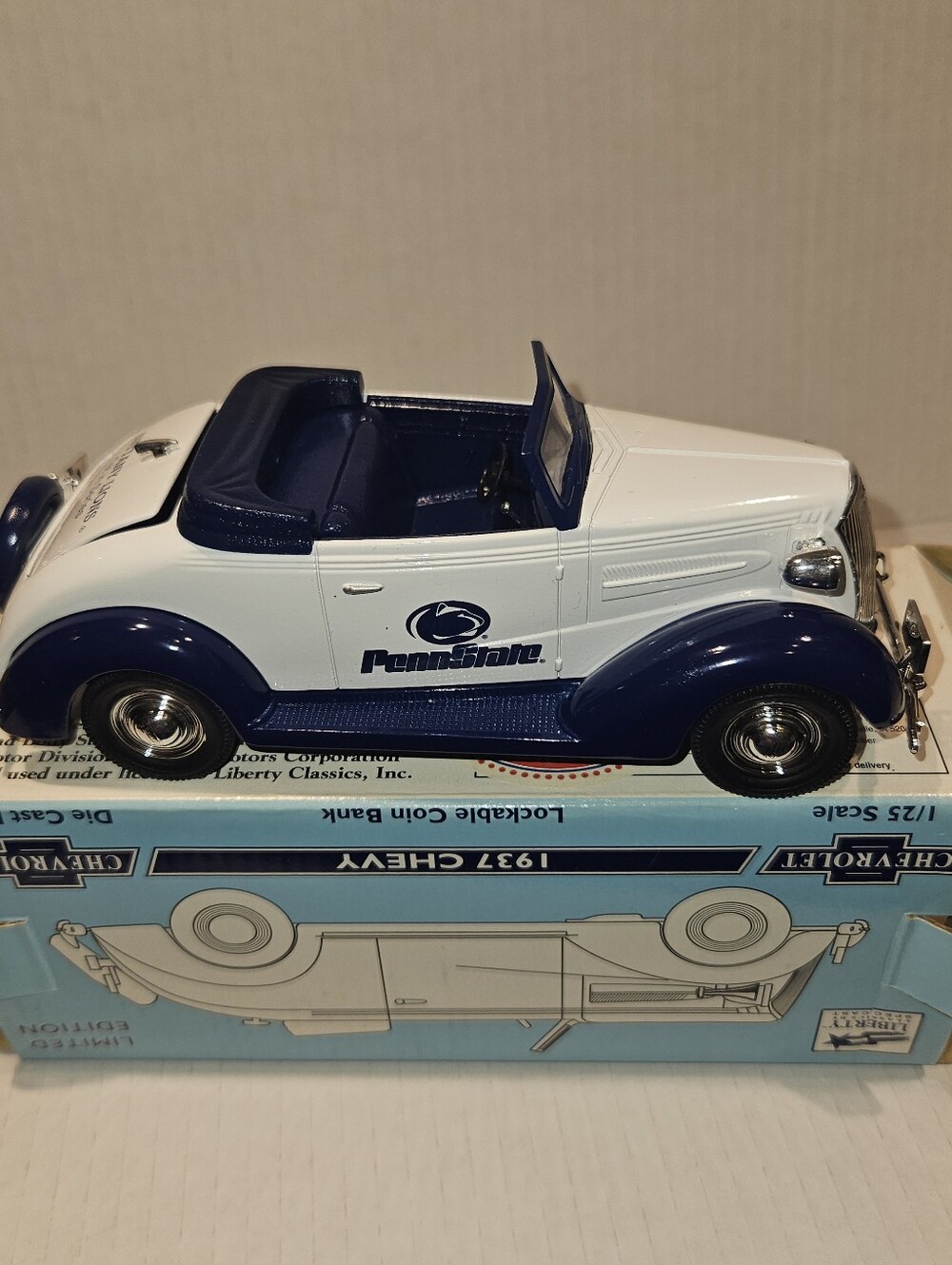 Liberty Classics Vintage Penn State 1937 Chevy Cabriolet Lockable Coin Bank